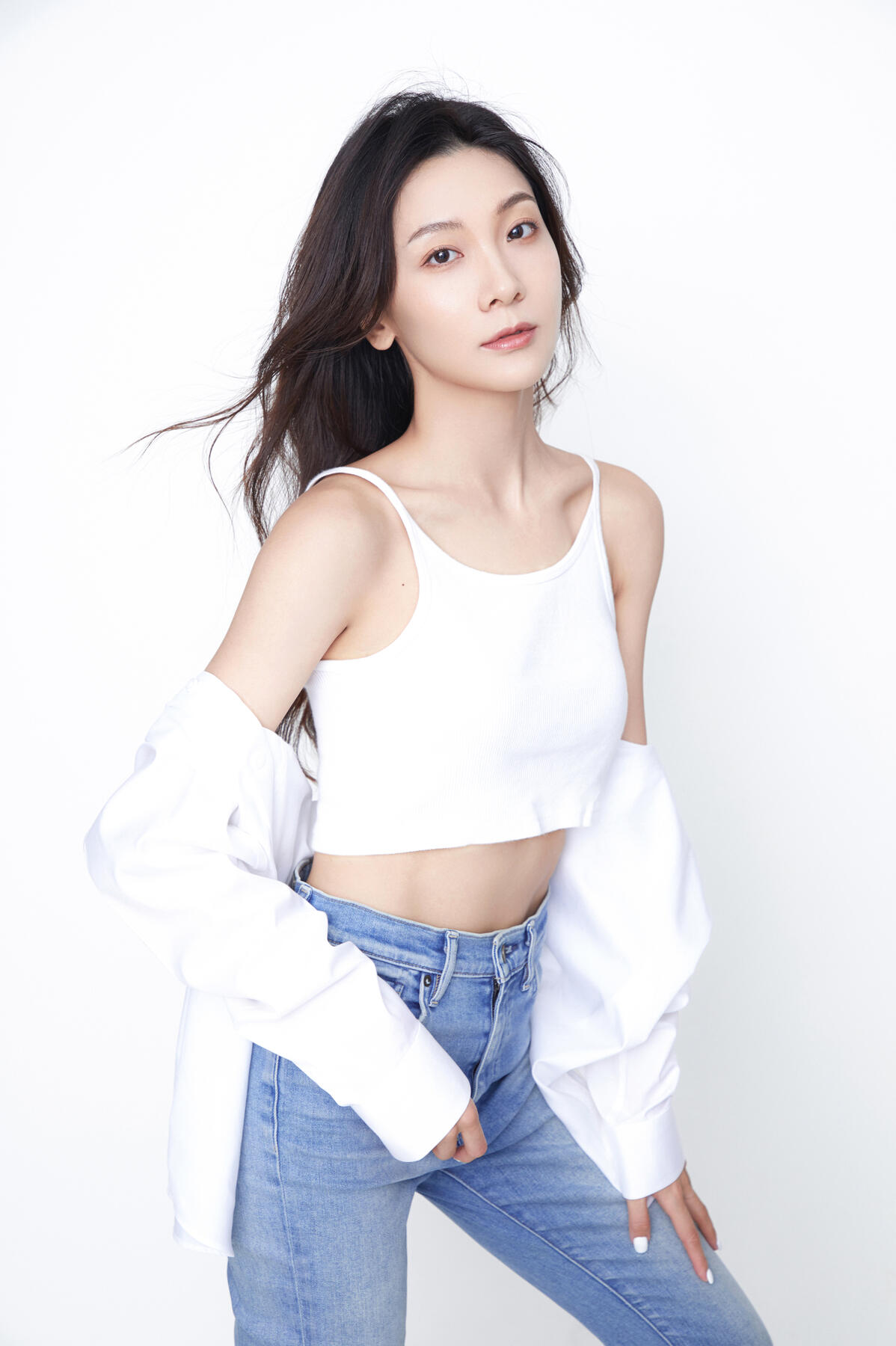 肖伊谷博士 中國女歌手、演員